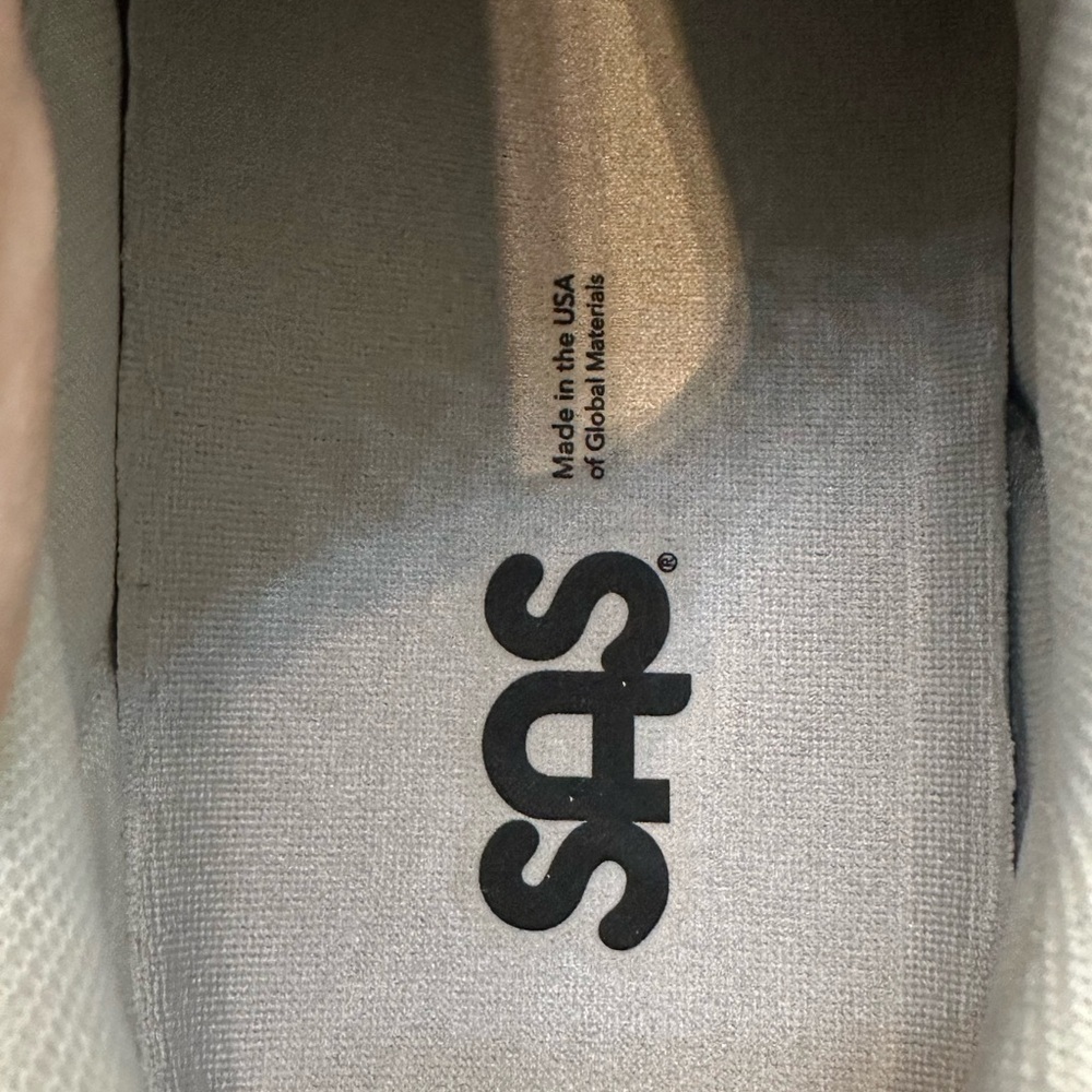 SAS White Sneakers - Picture 5 of 6
